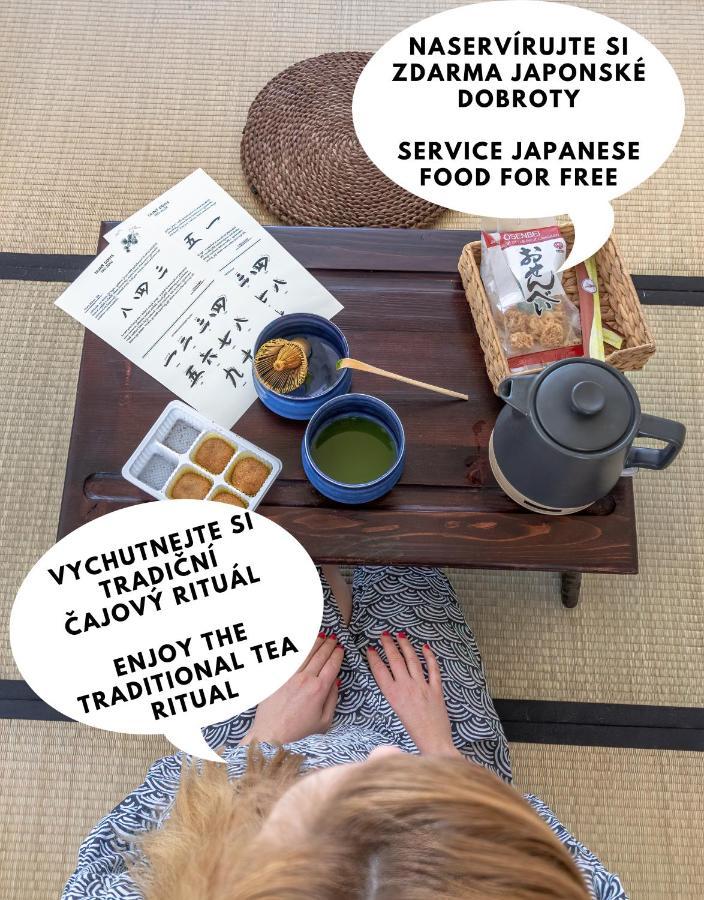 Oroom Japan - Role Play For Couples In Бърно Екстериор снимка